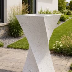 Betonowa donica w kolorze białym